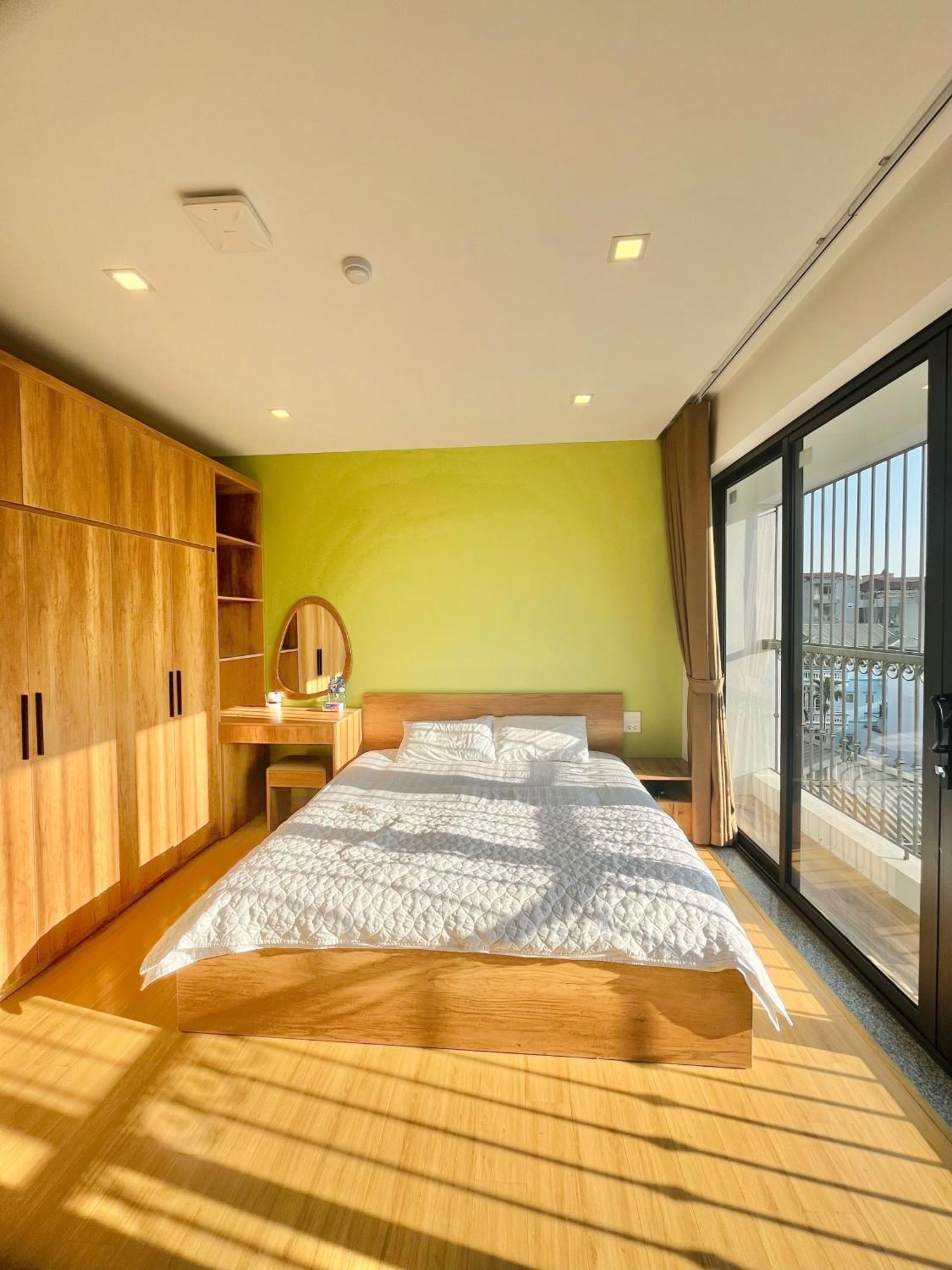 Moon River 502 Aparthotel